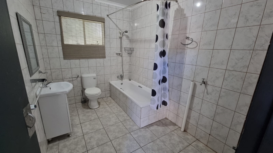 3 Bedroom Property for Sale in Jan Cillierspark Free State